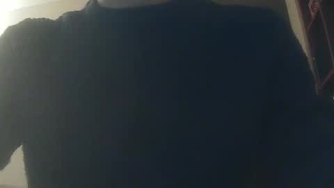 Snapshot of whiteduke81 chatting on December 21, 5:18 pm Whiteduke online show from December 21, 5:18 pm