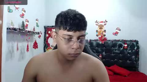Snapshot of wiilliam_20 chatting on January 18, 2:12 pm wiilliam online show from January 18, 2:12 pm