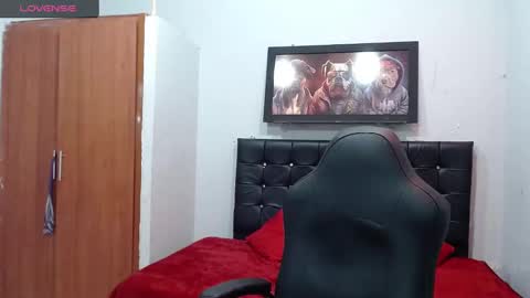 Snapshot of wiilliam_20 chatting on March 8, 3:33 pm wiilliam online show from March 8, 3:33 pm