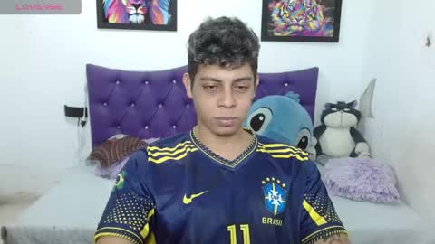 wiilliam online show from April 15, 1:33 pm