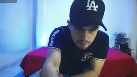 william_steel_ online show from February 20, 2:08 pm