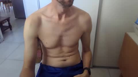 willyturin online show from November 18, 6:11 pm