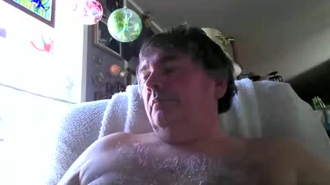 wldlife online show from April 27, 8:03 pm