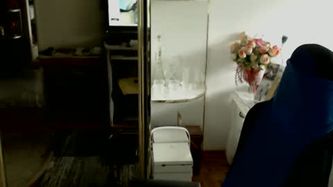 wlodek165 online show from April 9, 8:31 am