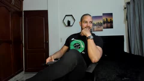 Magnus Dark independent model online show from September 23, 4:01 am