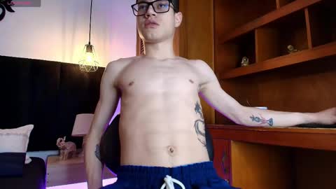  W O L F  online show from April 16, 11:54 am