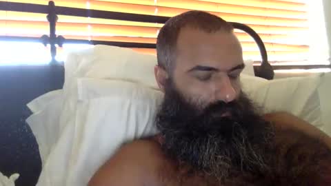 woof_wolf37 online show from October 22, 3:27 pm