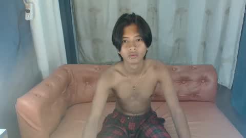 x_lee06 online show from February 20, 11:23 am