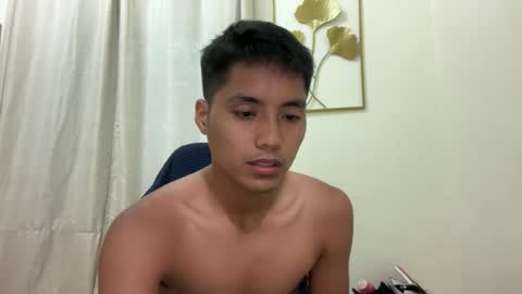 SECRET online show from April 5, 9:55 pm