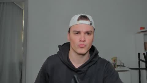 raul online show from February 1, 8:35 am