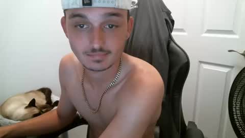 XxDreamBoyxX online show from March 4, 4:17 am