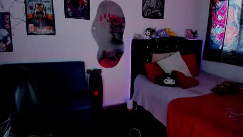 xzerox_ online show from February 24, 5:25 pm