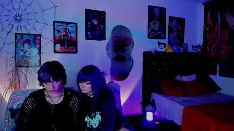 xzerox_ online show from February 3, 6:40 am