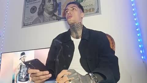 Yan online show from April 14, 7:46 pm