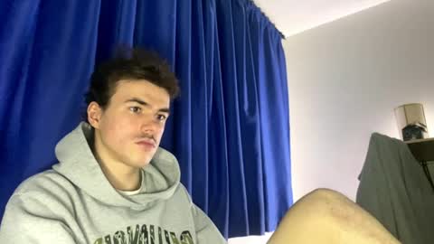 yayay333 online show from April 9, 9:43 pm