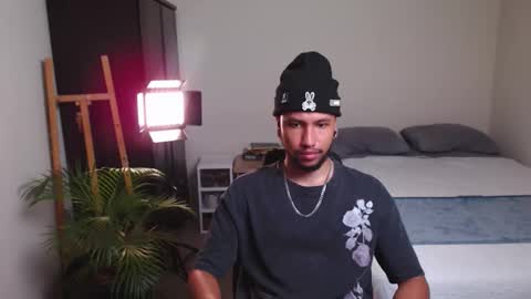 yeff online show from February 14, 12:16 am