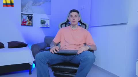 YEIKO ROMERO online show from April 22, 12:06 am