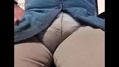 yoon85 online show from March 29, 3:56 pm