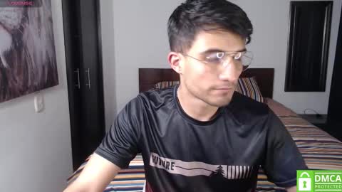 yoshy_man online show from December 21, 2:52 am