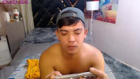 yourasian_bradley online show from October 8, 7:02 am