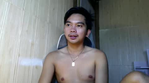 Snapshot of yourfantasyboyjr chatting on September 22, 12:33 am i am your dream boy  JR  online show from September 22, 12:33 am