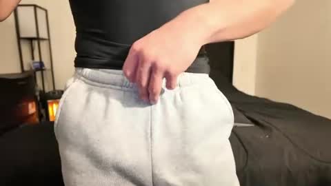 yourguuy21 online show from January 16, 12:35 am