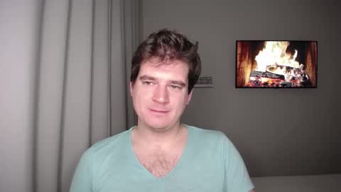 Snapshot of yourhairybuddy chatting on October 26, 8:11 pm Andrey online show from October 26, 8:11 pm