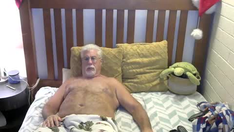 A Man online show from December 4, 12:41 am