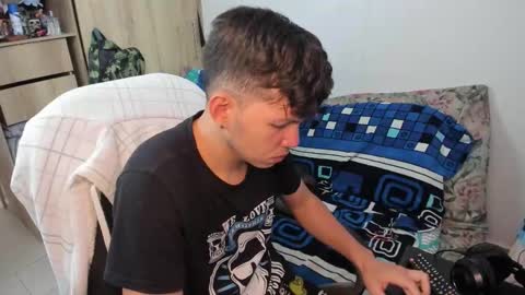 yurii_moody online show from March 23, 5:19 pm