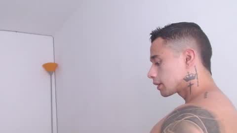 Snapshot of zac_colleng07 chatting on February 18, 8:37 pm Zac Colleng online show from February 18, 8:37 pm