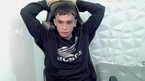 ZACARIAS online show from December 10, 10:05 pm