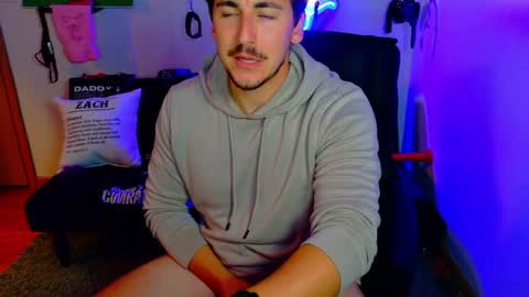 Snapshot of zach_rhyder chatting on October 23, 2:04 am Zach Rhyder online show from October 23, 2:04 am
