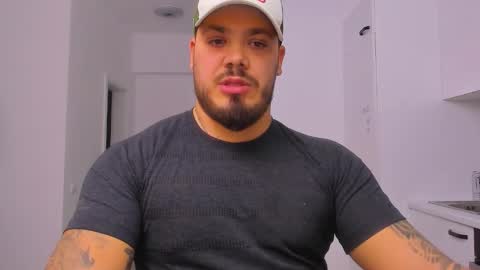 Zack online show from December 5, 11:12 pm