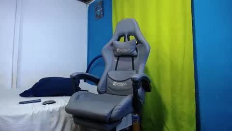 ZackMontiel07 online show from October 17, 10:08 am