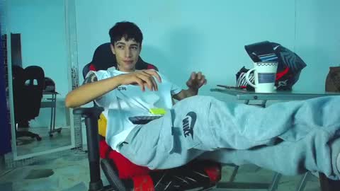 zack online show from January 14, 8:04 pm