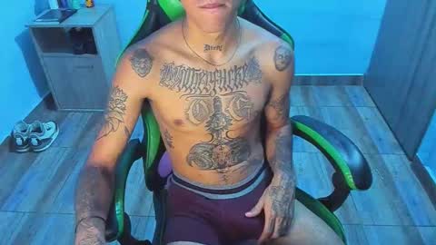 BiG Zafiro online show from December 22, 11:18 am