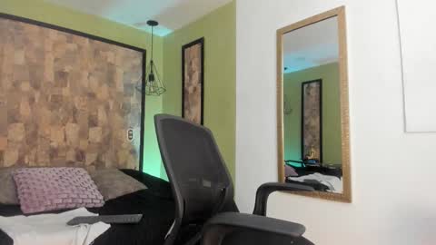 zanemaverick online show from February 7, 12:12 pm