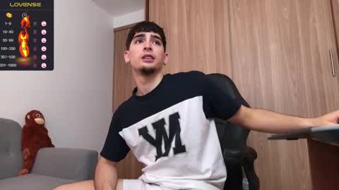 Zenn online show from December 11, 7:54 pm