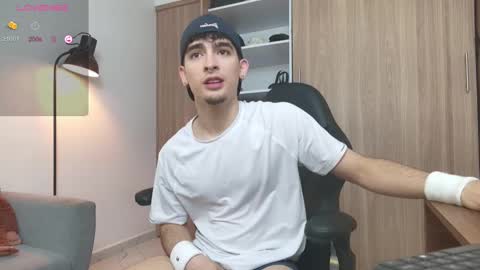 Zenn online show from February 15, 2:33 pm