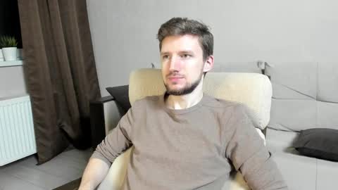 Andrew online show from April 18, 6:31 pm