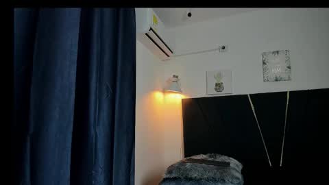 zeusfuck_ online show from November 14, 2:37 am