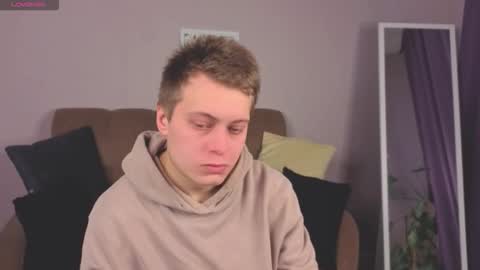 zherealkrugi online show from December 14, 9:38 am