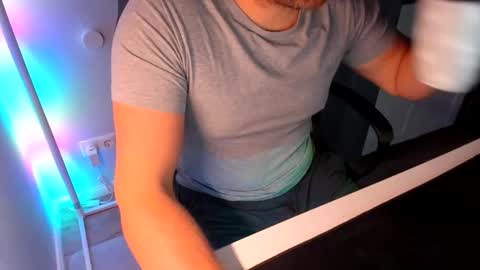 ziemlichflutschig online show from November 17, 8:45 pm