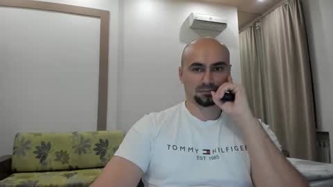 Snapshot of ziesh chatting on October 20, 4:55 pm Ziesh online show from October 20, 4:55 pm