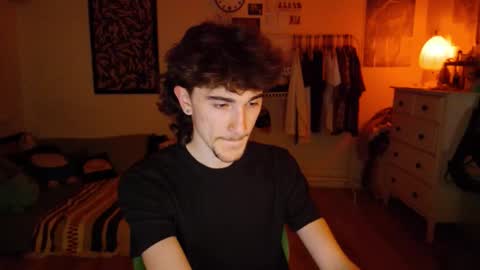 zipdown online show from March 8, 5:44 am