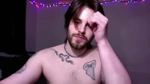 zorvello_83 online show from April 18, 9:47 pm