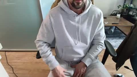 Zuko online show from February 20, 11:38 pm