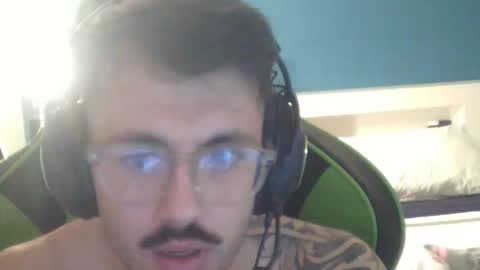 zusta10 online show from November 17, 9:18 pm