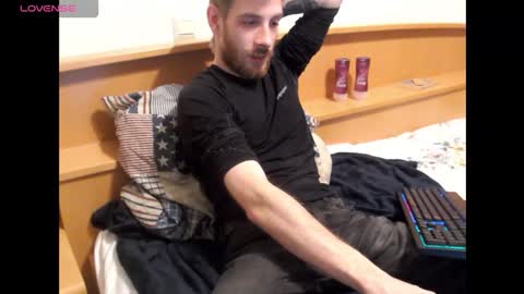 Zuzmoe online show from February 7, 11:54 pm