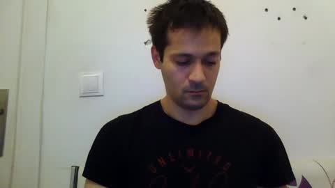 Snapshot of zzzzzzz41 chatting on December 20, 2:38 pm zzzzzzz41 online show from December 20, 2:38 pm